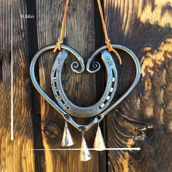 Handmade Horseshoe Heart Wind Chime โค๐